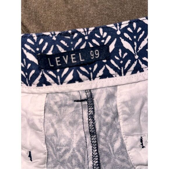 Beautiful Level 99 Cindie Blue White Printed Linen Blend Shorts Women's Size 30 - Picture 2 of 6